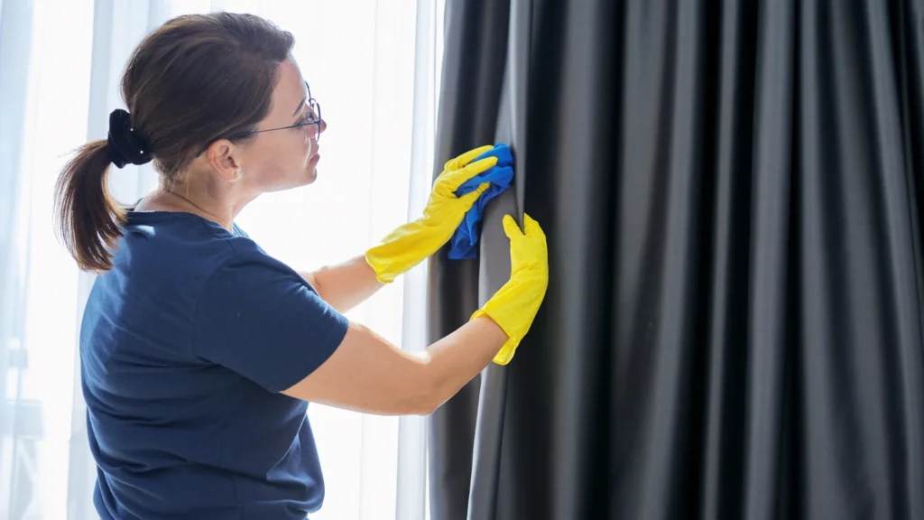 Curtain Cleaning Services: Revitalizing Your Home's Soft Furnishings